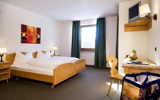 Falkensteiner Hotel Antholz - Adults Only Phòng bức ảnh